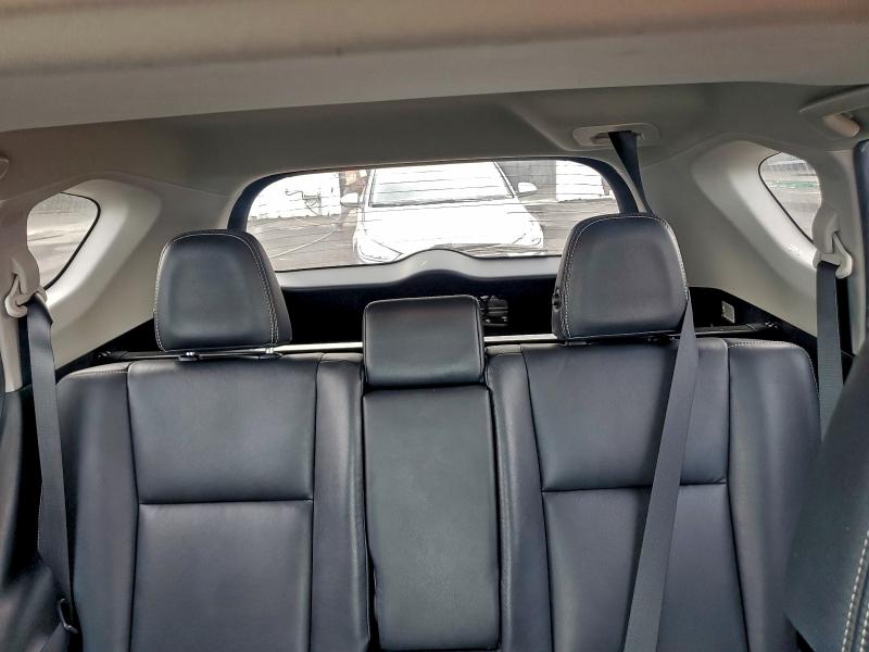 Photo 10 from auction – 2014 TOYOTA RAV4 LIMIT with VIN 2T3YFREV8EW126863