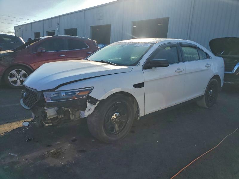 FORD TAURUS POL 2017 with VIN 1FAHP2MK6HG129553 - Photo from auction