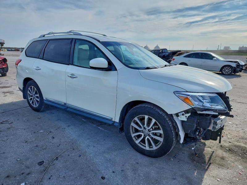 Photo 4 from auction – 2015 NISSAN PATHFINDER with VIN 5N1AR2MN7FC710916