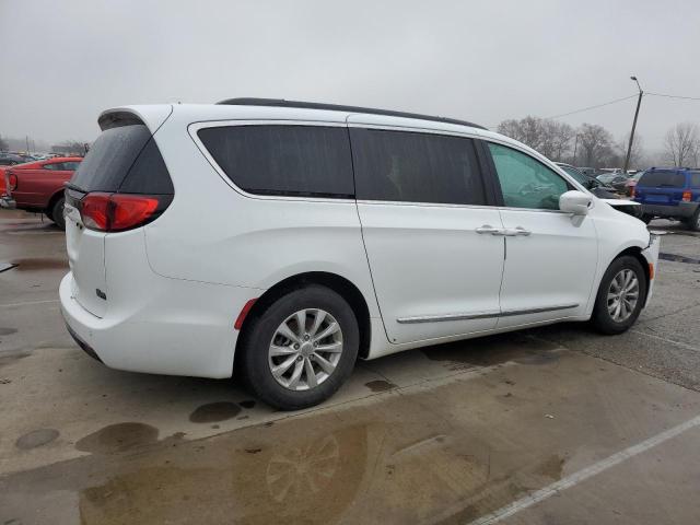 Photo 3 from auction – 2017 CHRYSLER PACIFICA T with VIN 2C4RC1BG6HR702727