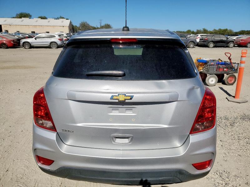 Photo 6 from auction – 2020 CHEVROLET TRAX LS with VIN 3GNCJKSB8LL177074
