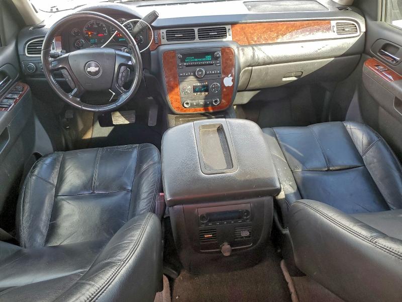 Photo 8 from auction – 2010 CHEVROLET AVALANCHE with VIN 3GNNCFE01AG288771