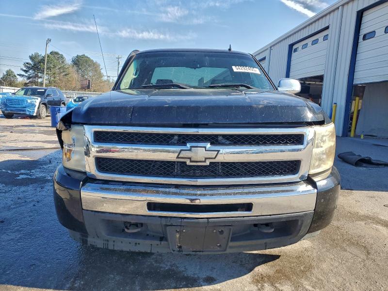 Photo 5 from auction – 2009 CHEVROLET SILVERADO with VIN 1GCEK290X9Z293462