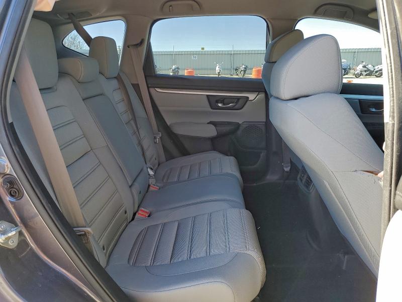 Photo 11 from auction – 2017 HONDA CR-V LX with VIN 7FARW5H37HE013055