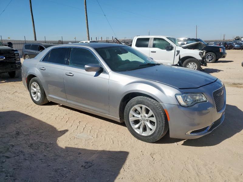 Photo 4 from auction – 2015 CHRYSLER 300 LIMITE with VIN 2C3CCAAG3FH930246
