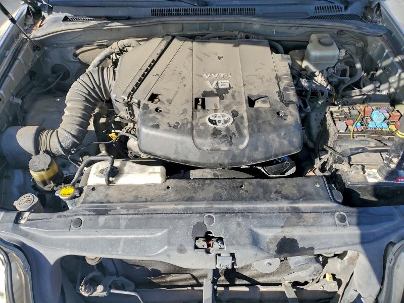Photo 12 from auction – 2005 TOYOTA 4RUNNER SR with VIN JTEZU14R950058525
