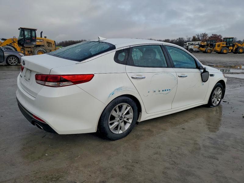 Photo 3 from auction – 2017 KIA OPTIMA LX with VIN KNAGT4L33H5163577