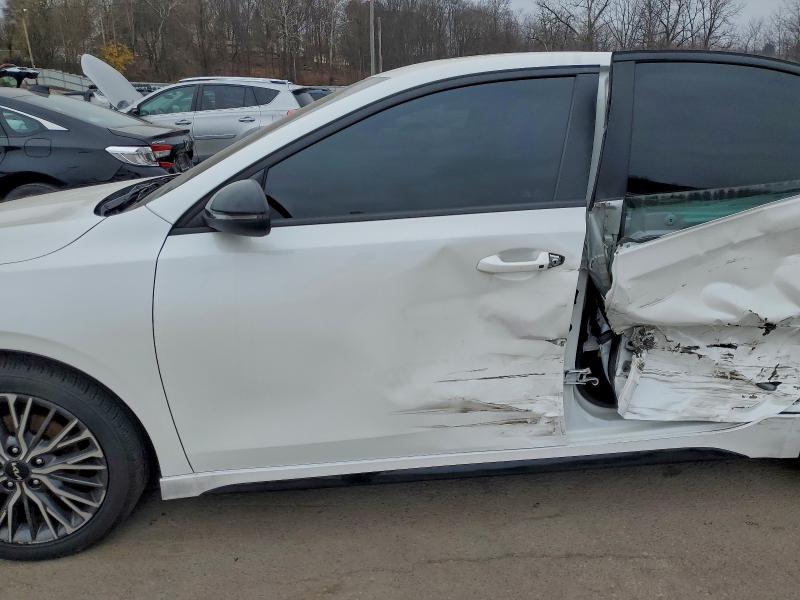 Photo 7 from auction – 2023 KIA FORTE with VIN 3KPF54AD2PE524126