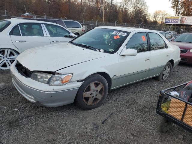 TOYOTA CAMRY CE 2001 with VIN JT2BG22K810564102 - Photo from auction