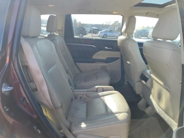 Photo 11 from auction – 2015 TOYOTA HIGHLANDER with VIN 5TDDKRFH0FS165453