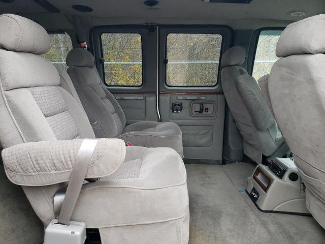 Photo 11 from auction – 2004 GMC SAVANA RV with VIN 1GDFG15TX41153446