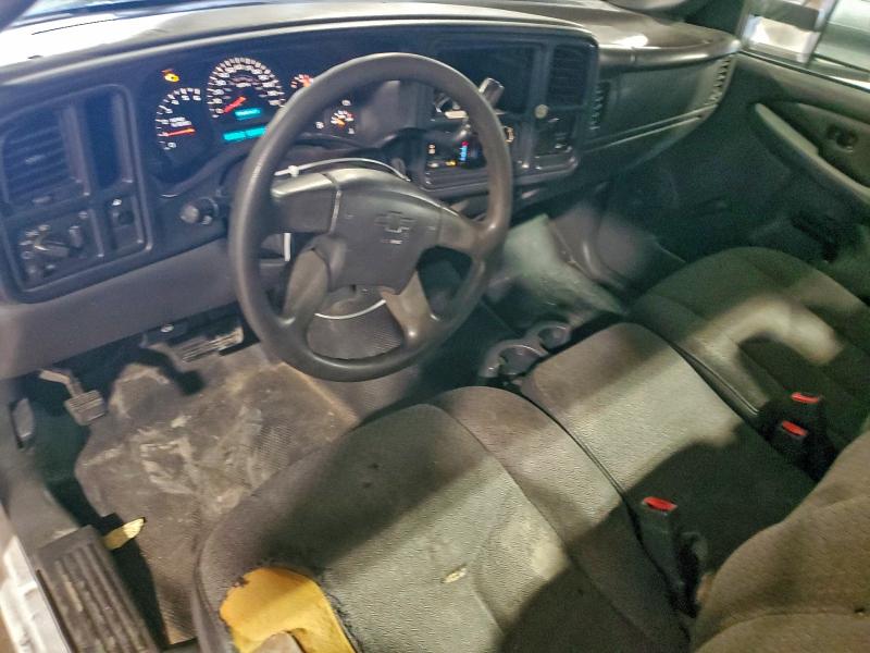 Photo 8 from auction – 2004 CHEVROLET SILVERADO with VIN 1GCEC14X24Z286994