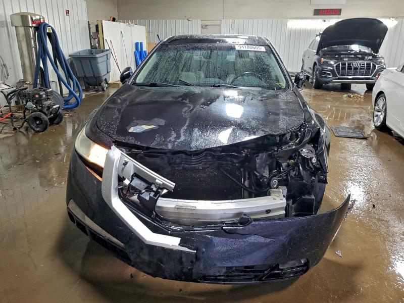 Photo 5 from auction – 2010 ACURA TL with VIN 19UUA8F57AA020677