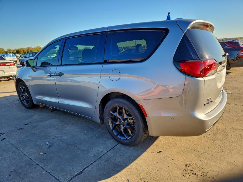 Photo 2 from auction – 2019 CHRYSLER PACIFICA T with VIN 2C4RC1FG7KR522836