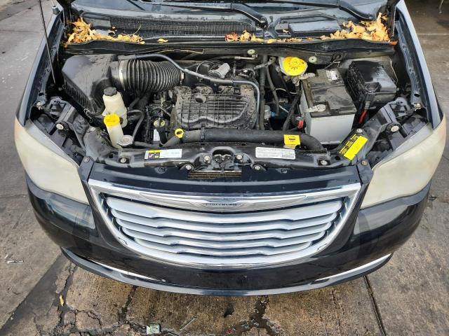 Photo 12 from auction – 2014 CHRYSLER TOWN & COU with VIN 2C4RC1BG8ER132046
