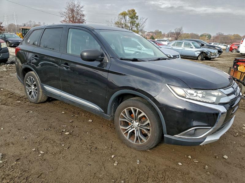 Photo 4 from auction – 2017 MITSUBISHI OUTLANDER with VIN JA4AZ2A34HZ014967