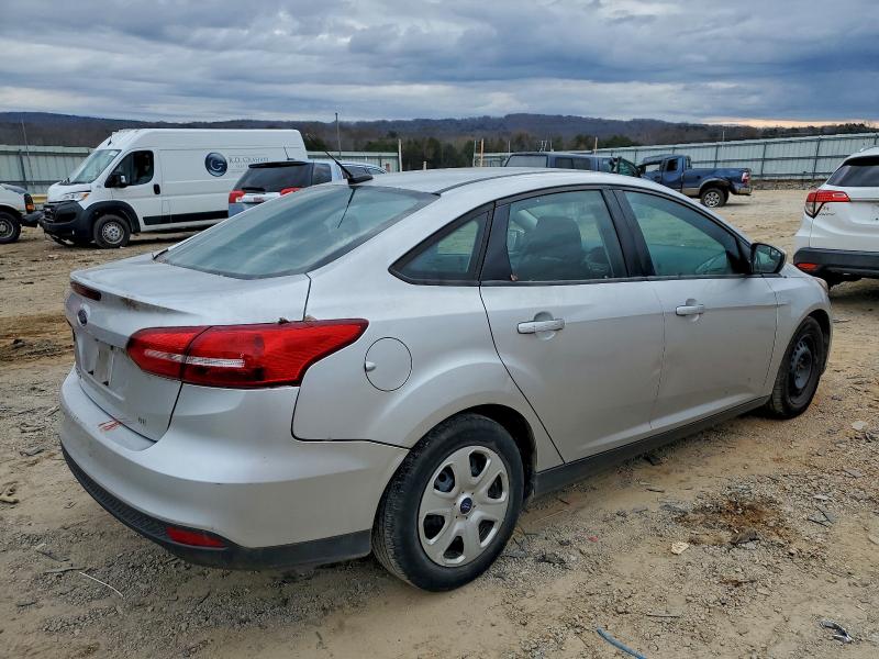 Photo 3 from auction – 2018 FORD FOCUS SE with VIN 1FADP3F28JL308966