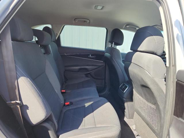 Photo 10 from auction – 2017 KIA SORENTO LX with VIN 5XYPG4A58HG221024