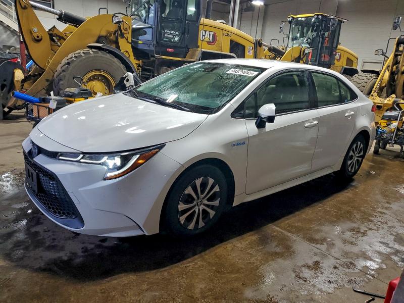 TOYOTA COROLLA LE 2020 with VIN JTDEBRBE3LJ026779 - Photo from auction