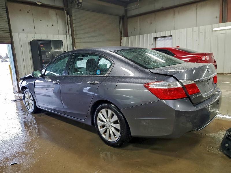 Photo 2 from auction – 2015 HONDA ACCORD EX with VIN 1HGCR2F70FA075952