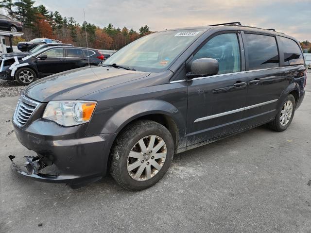 CHRYSLER TOWN & COU 2015 with VIN 2C4RC1BG5FR661696 - Photo from auction