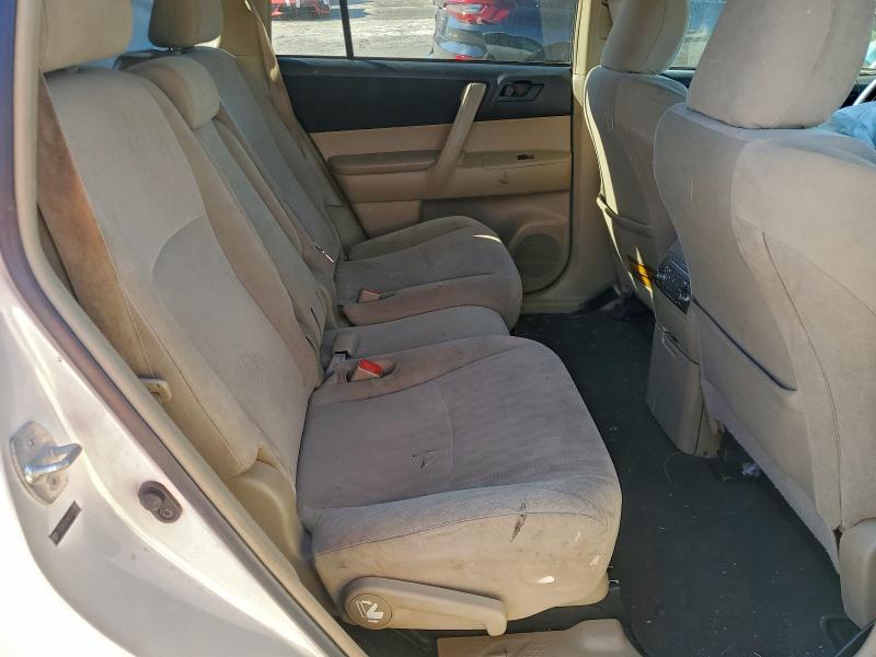 Photo 11 from auction – 2013 TOYOTA HIGHLANDER with VIN 5TDZK3EH4DS095893