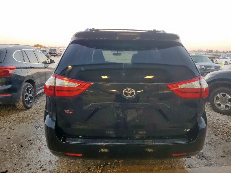 Photo 6 from auction – 2017 TOYOTA SIENNA LE with VIN 5TDKZ3DC1HS773878
