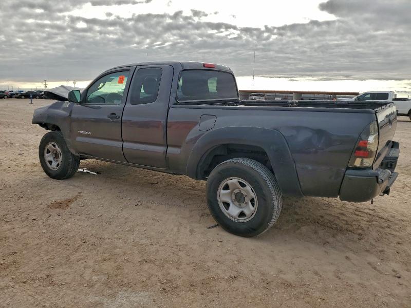 Photo 2 from auction – 2011 TOYOTA TACOMA with VIN 5TFTU4GN8BX007220