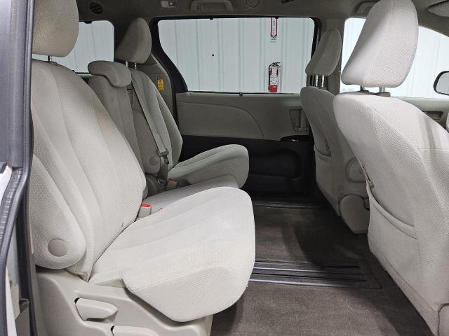 Photo 11 from auction – 2014 TOYOTA SIENNA LE with VIN 5TDKK3DC4ES495638
