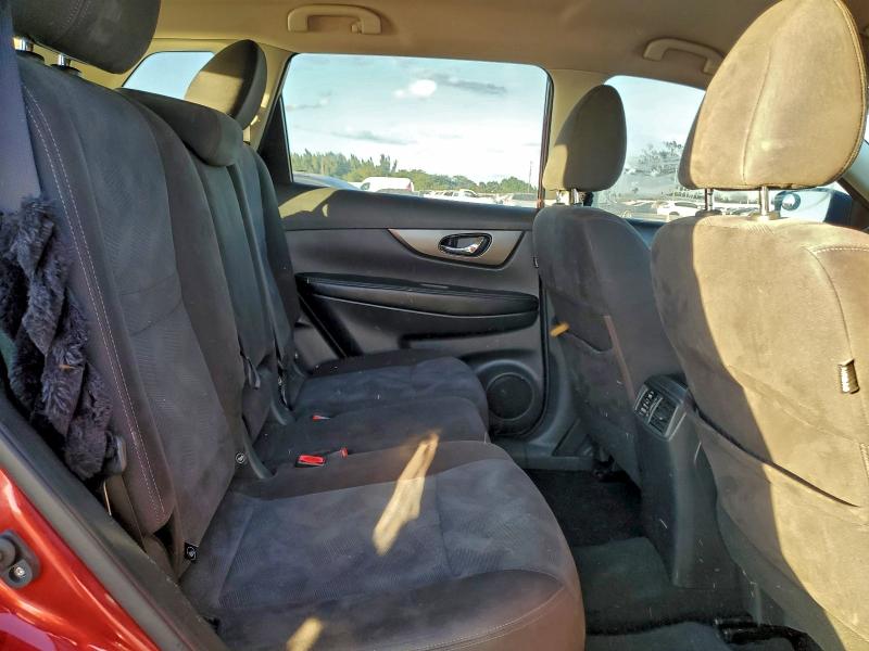 Photo 11 from auction – 2015 NISSAN ROGUE S with VIN KNMAT2MT4FP556243