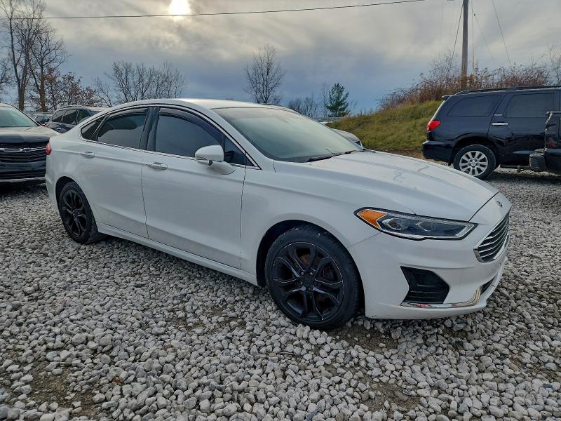 Photo 4 from auction – 2019 FORD FUSION SEL with VIN 3FA6P0CD9KR261026