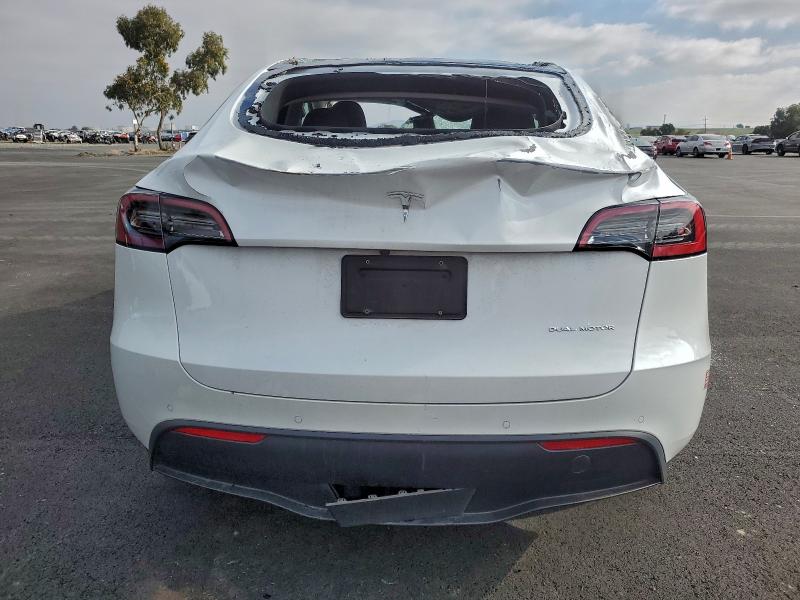 Photo 6 from auction – 2022 TESLA MODEL Y with VIN 7SAYGDEE1NF571499