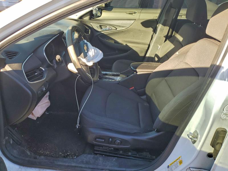 Photo 7 from auction – 2016 CHEVROLET MALIBU LT with VIN 1G1ZE5ST7GF292601