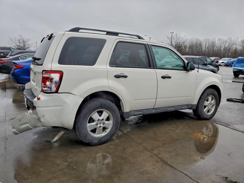 Photo 3 from auction – 2012 FORD ESCAPE XLT with VIN 1FMCU0D76CKC61064