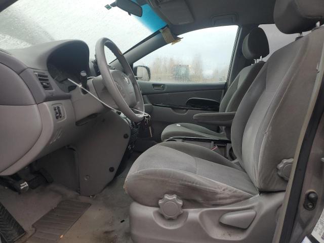 Photo 7 from auction – 2004 TOYOTA SIENNA CE with VIN 5TDZA23C84S158319