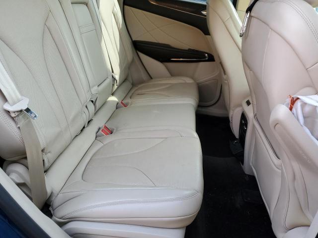 Photo 11 from auction – 2018 LINCOLN MKC RESERV with VIN 5LMCJ3D94JUL03712
