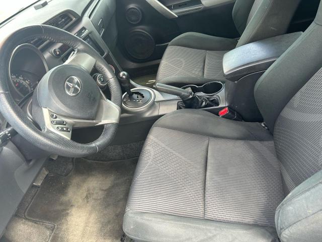 Photo 13 from auction – 2011 TOYOTA SCION TC with VIN JTKJF5C75B3001020