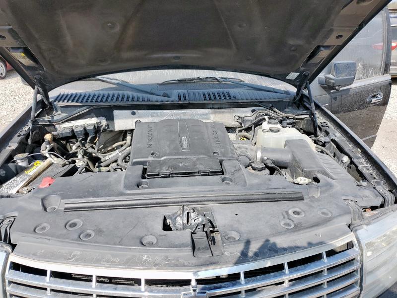 Photo 12 from auction – 2011 LINCOLN NAVIGATOR with VIN 5LMJJ3J58BEJ09771