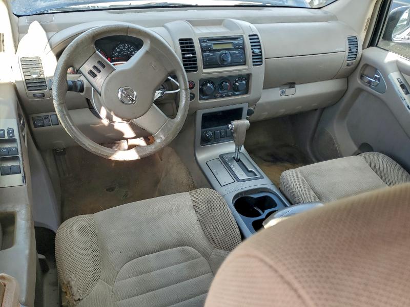Photo 8 from auction – 2010 NISSAN PATHFINDER with VIN 5N1AR1NB8AC604076