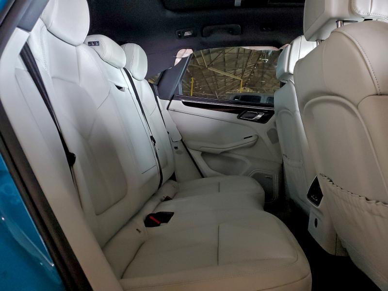Photo 10 from auction – 2022 PORSCHE MACAN S with VIN WP1AG2A55NLB23139