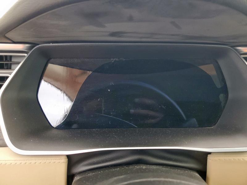Photo 9 from auction – 2014 TESLA MODEL S with VIN 5YJSA1S12EFP48713