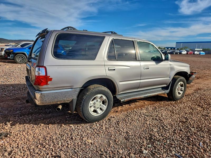 صورة رقم 3 من المزاد - 2002 TOYOTA 4RUNNER SR مع VIN JT3GN86R320233222