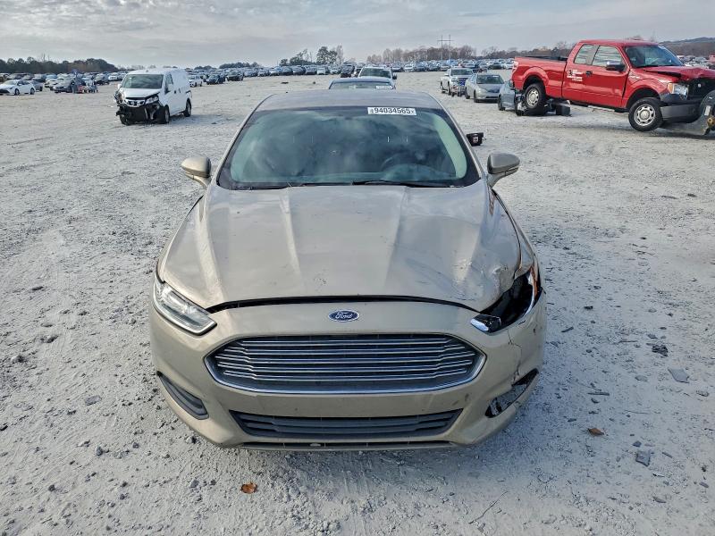 Photo 5 from auction – 2016 FORD FUSION SE with VIN 3FA6P0H77GR101897