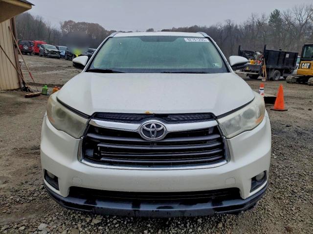 Photo 5 from auction – 2015 TOYOTA HIGHLANDER with VIN 5TDJKRFH2FS189966