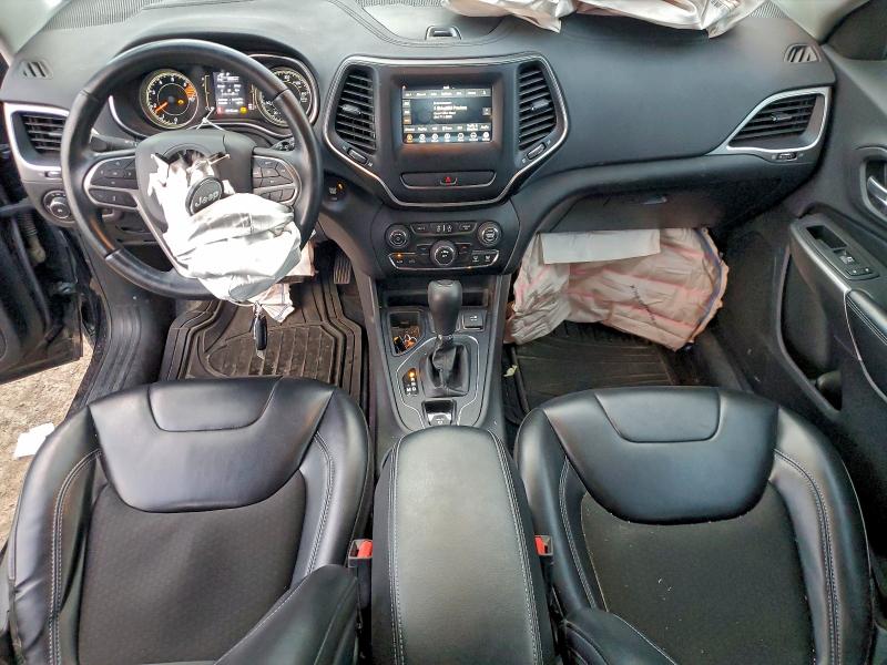 Photo 8 from auction – 2019 JEEP CHEROKEE L with VIN 1C4PJLLB9KD146001