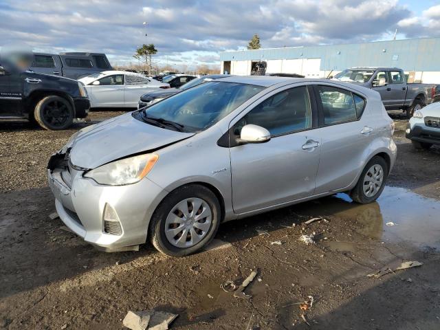 TOYOTA PRIUS C 2013 with VIN JTDKDTB35D1531961 - Photo from auction