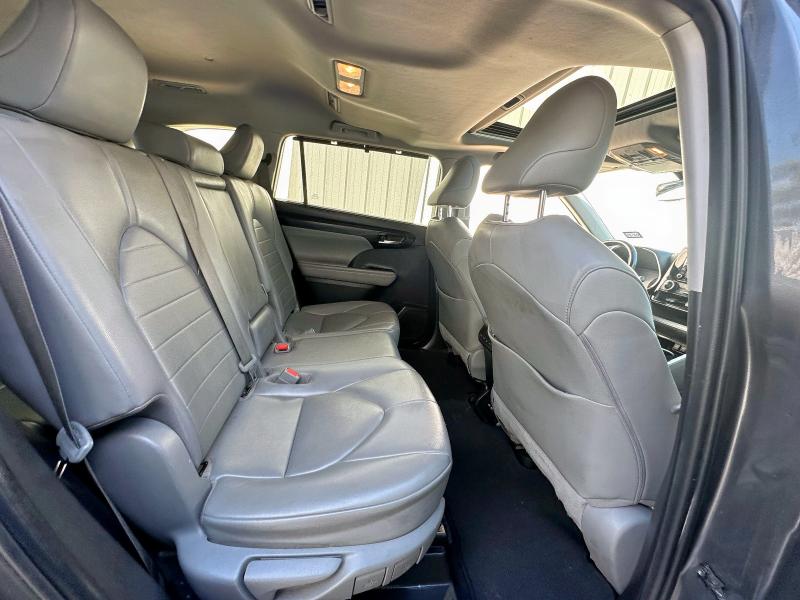 Photo 6 from auction – 2020 TOYOTA HIGHLANDER with VIN 5TDGZRAH2LS506864