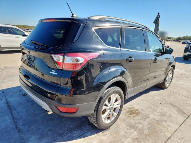 Photo 3 from auction – 2018 FORD ESCAPE SE with VIN 1FMCU0GD1JUB17280