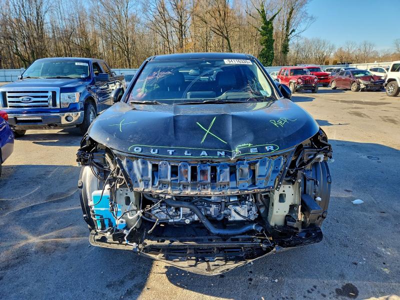 Photo 5 from auction – 2024 MITSUBISHI OUTLANDER with VIN JA4J4VA82RZ086490