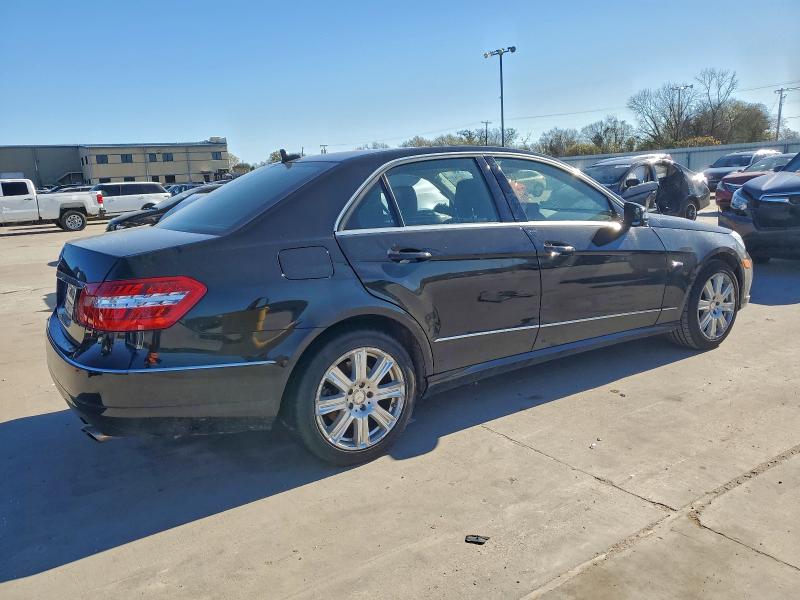 Photo 3 from auction – 2012 MERCEDES-BENZ E 350 with VIN WDDHF5KB9CA566255